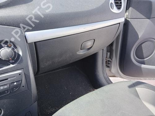 Handskerum RENAULT CLIO III Grandtour (KR0/1_) 1.5 dCi (KR0G) (68 hp) 30328847