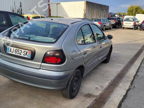 Used Right taillight RENAULT MEGANE I (BA0/1_) 1.9 D Eco (BA0A, BA0U, BA0R) (64 hp) 27013106