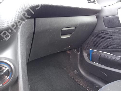 Used Glove box Glove box PEUGEOT 2008 I (CU_) 1.2 PureTech 82 (82 hp) 33015919 33015919