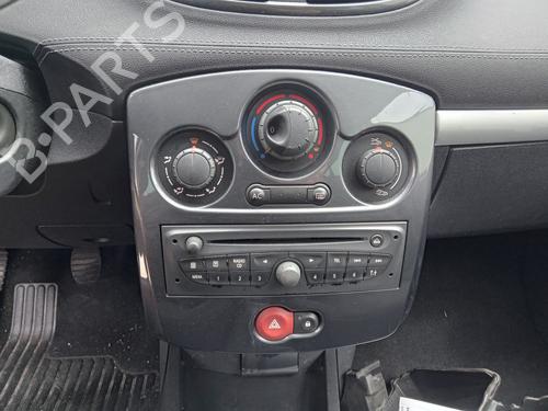 climate-control-renault-clio-iii-hatchback-van-sb_-sr_-2005-35794463 main image