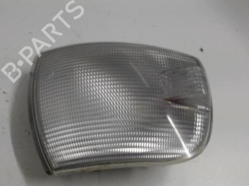Used Right front indicator Right front indicator VW TRANSPORTER T4 Van (70A, 70H, 7DA, 7DH) 2.5 TDI (102 hp) 30458244 30458244