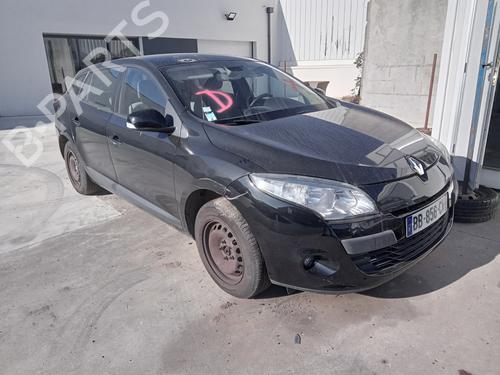 Used Front wiper motor RENAULT MEGANE III Grandtour (KZ0/1) 1.5 dCi (KZ09, KZ0D, KZ1G, KZ29, KZ14, KZ1W, KZ10, KZ1F,... (110 hp) 29588145