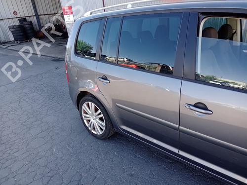 Høyre bak utvendig håndtak VW TOURAN (1T1, 1T2) 2.0 TDI (136 hp) 27256062