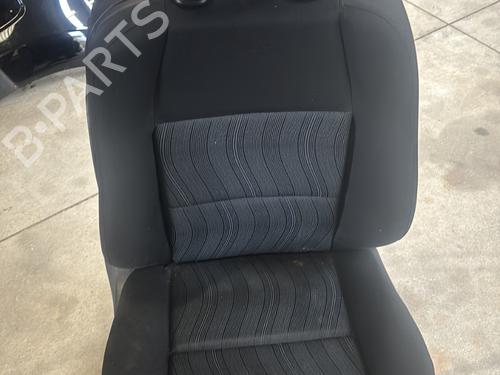 Sedile anteriore destro PEUGEOT 207 (WA_, WC_) 1.6 HDi (90 hp) 32147948