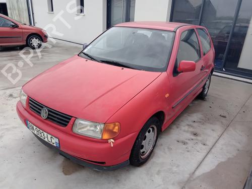 Used Left front indicator VW POLO III (6N1) 64 1.9 D (64 hp) 27001284