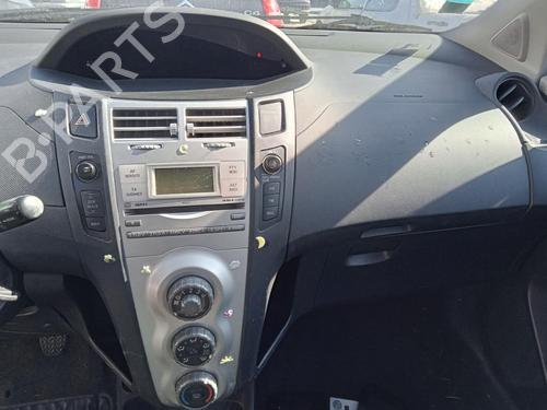 Used Warning switch Warning switch TOYOTA YARIS (_P9_) 1.0 VVT-i (KSP90_, KSP90R) (69 hp) 26996487 26996487