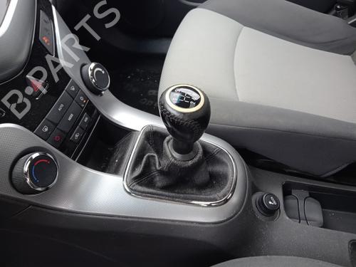 Used Gear lever CHEVROLET CRUZE (J300) 2.0 CDI (163 hp) 27283213