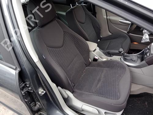 Used Right front seat PEUGEOT 308 I (4A_, 4C_) 1.6 HDi (109 hp) 29210929
