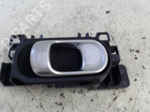 Used Front left interior door handle CITROËN C4 CACTUS 1.2 VTi 82 (82 hp) 26982218