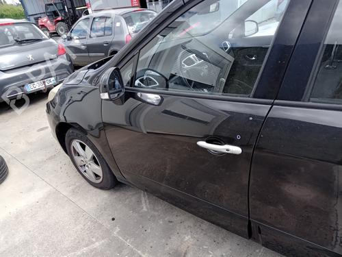 Used Front left exterior door handle RENAULT SCÉNIC III (JZ0/1_) 1.9 dCi (JZ0J, JZ1J, JZ1K, JZ1S) (131 hp) 29241151
