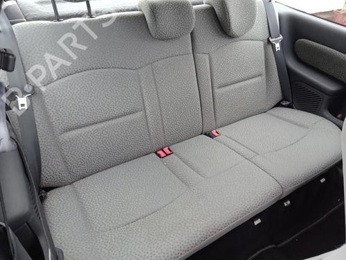 Høyre bak beltestrammer RENAULT CLIO II (BB_, CB_) 1.2 (BB0A, BB0F, BB10, BB1K, BB28, BB2D, BB2H, CB0A,... (58 hp) 29957479