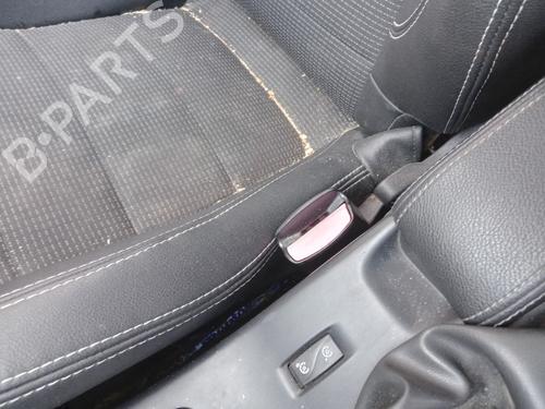 seat-buckle-renault-megane-iii-hatchback-bz01_-b3_-2008-36096140 main image