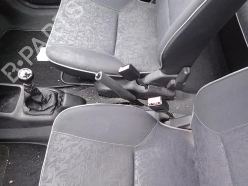 Used Seat buckle PEUGEOT 106 II (1A_, 1C_) 1.4 i (75 hp) 27018734