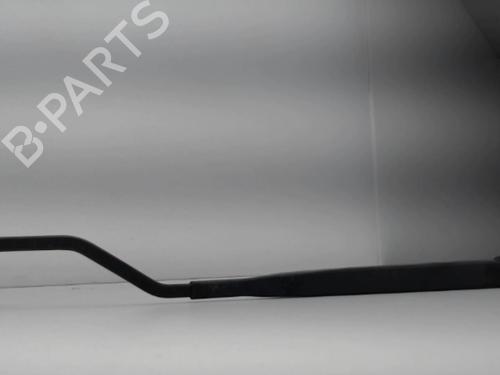 Used Front windshield wiper arm PEUGEOT 1007 (KM_) 1.6 16V (109 hp) 26999502