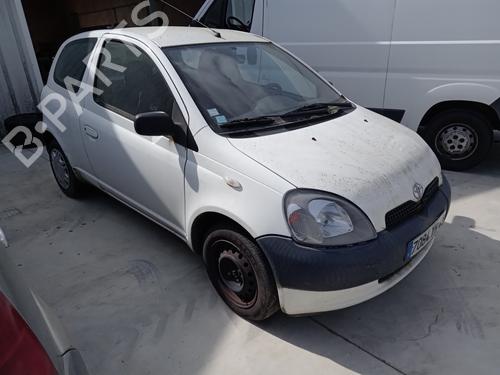 front-right-exterior-door-handle-toyota-yaris-_p1_-1999-2000-2001-2002-2003-2004-2005-33701104 main image