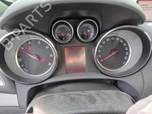 Used Instrument cluster OPEL MOKKA / MOKKA X (J13) 1.6 CDTI (_76) (136 hp) 30413107