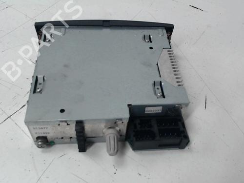 Used Radio Radio RENAULT CLIO III (BR0/1, CR0/1) 1.5 dCi (BR17, CR17) (86 hp) 30689827 30689827