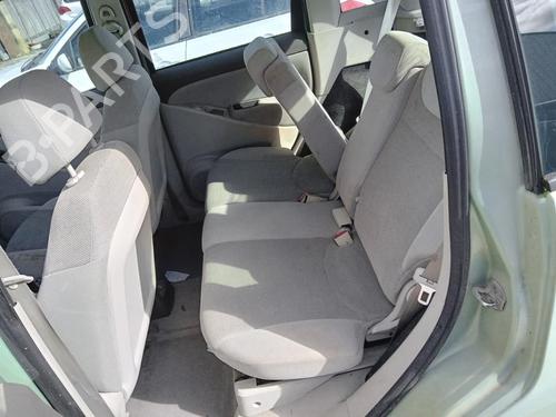 Used Seat buckle FIAT IDEA (350_) 1.4 16V (95 hp) 27018908