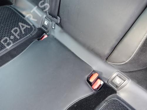 fibbia-cintura-di-seguranca-renault-megane-iv-hatchback-b9amn_-2015-32745970 main image