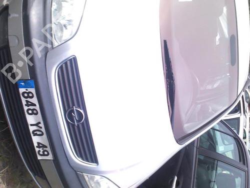 Right taillight OPEL ZAFIRA A MPV (T98) 2.2 DTI 16V (F75) | BP26992677C35 