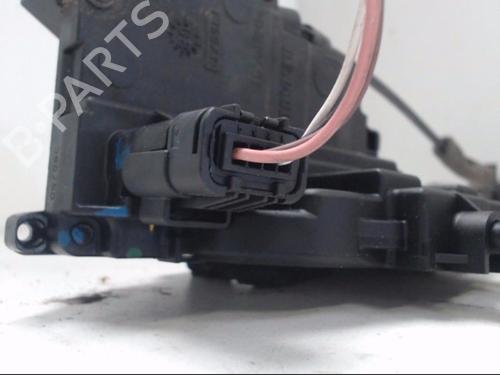 Used Front right lock RENAULT CLIO III (BR0/1, CR0/1) 1.2 16V Hi-Flex (BR1U, CR1U) (75 hp) 27004939