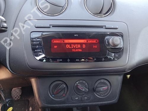 Used Radio SEAT IBIZA IV (6J5, 6P1) 1.2 (60 hp) 30127875