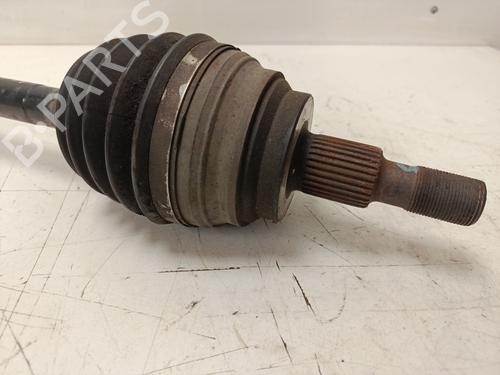 Used Right front driveshaft Right front driveshaft MERCEDES-BENZ M-CLASS (W164) ML 300 CDI 4-matic (164.121) (204 hp) 33815352 33815352