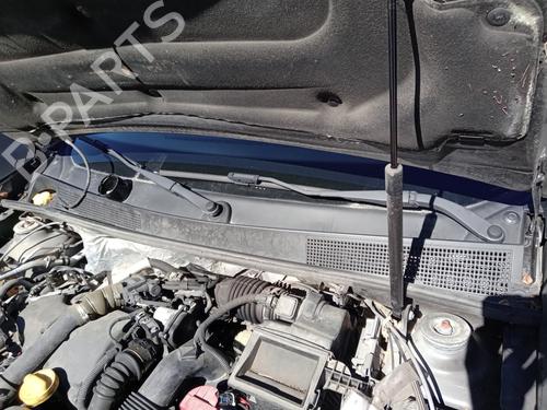 Used Front windshield wiper arm DACIA SANDERO II 1.5 dCi (90 hp) 27011579