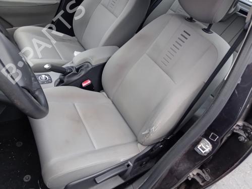 Venstre foran beltestrammer RENAULT MEGANE III Hatchback (BZ0/1_, B3_) 1.4 TCe (BZ0F, BZ1V) (131 hp) 28352339