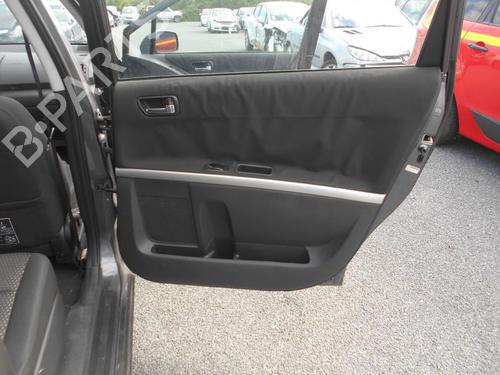 Used Rear right interior door handle TOYOTA COROLLA Verso (ZER_, ZZE12_, R1_) 2.2 D-4D (AUR10_, AUR10R) (177 hp) 26992597