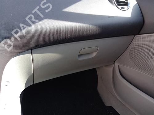 Used Glove box PEUGEOT 308 I (4A_, 4C_) 1.6 HDi (109 hp) 29210888