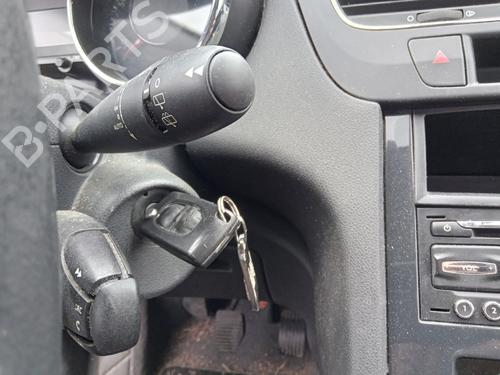 Used Ignition barrel PEUGEOT 5008 (0U_, 0E_) 1.6 HDi (112 hp) 28195387