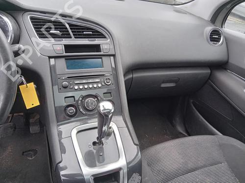 Used Gear lever Gear lever PEUGEOT 5008 (0U_, 0E_) 1.6 HDi (110 hp) 27015569 27015569