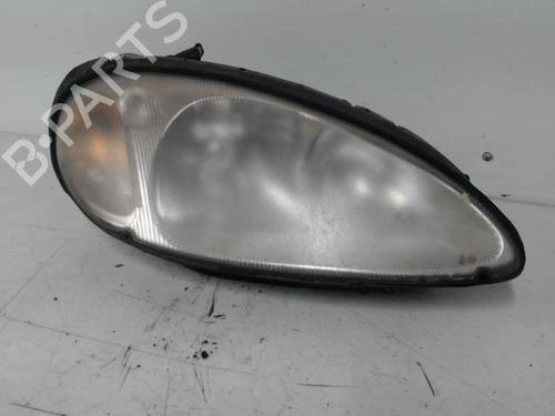 Phare droit CHRYSLER PT CRUISER (PT_) 2.0 (141 hp) 30881833