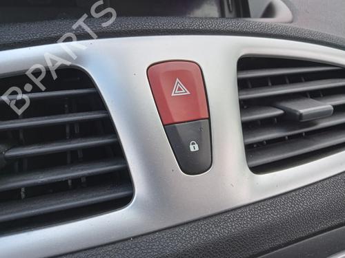 Used Warning switch RENAULT SCÉNIC III (JZ0/1_) 1.9 dCi (JZ0J, JZ1J, JZ1K, JZ1S) (131 hp) 29249407
