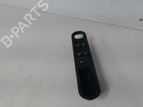 Used Left front window switch RENAULT MEGANE I (BA0/1_) 1.9 dTi (BA08, BA0N) (98 hp) 28482052