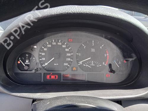 Used Instrument cluster BMW 3 (E46) 318 d (116 hp) 27000128