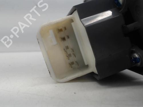 Used Switch TOYOTA YARIS (_P9_) 1.4 D-4D (NLP90_, NLP90R) (90 hp) 26988535