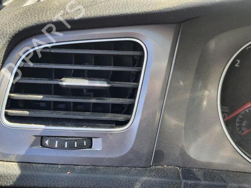 Used Air vent VW GOLF VII (5G1, BQ1, BE1, BE2) 2.0 TDI (150 hp) 27014432