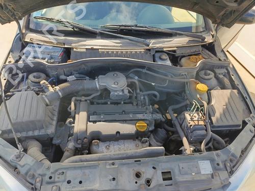 Used Fuse box Fuse box OPEL CORSA C (X01) 1.2 (F08, F68) (75 hp) 40122474 40122474