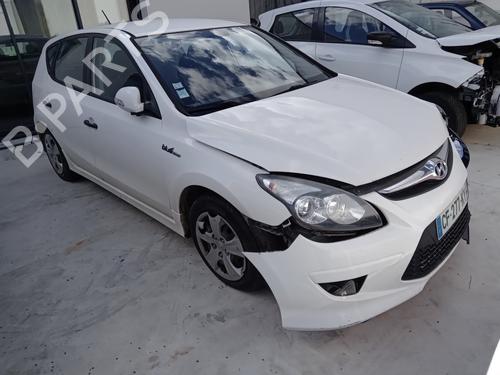 Used Front wiper motor HYUNDAI i30 (FD) 1.6 CRDi (90 hp) 27012375