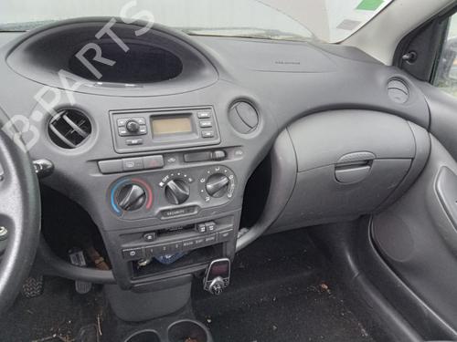 Varmeblæser TOYOTA YARIS (_P1_) 1.0 (SCP10_, SCP10R) (65 hp) 27008671