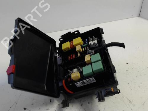 Fuse box PEUGEOT 308 II (LB_, LP_, LW_, LH_, L3_) 1.6 BlueHDi 120 | BP27004179E1 
