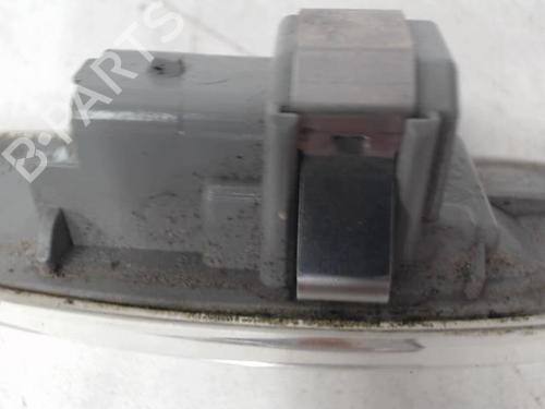 Used Right front indicator Right front indicator PEUGEOT 207 (WA_, WC_) 1.6 HDi (90 hp) 28079215 28079215