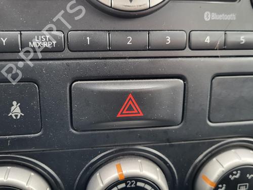 Used Warning switch NISSAN X-TRAIL II (T31) 2.0 dCi 4x4 (150 hp) 27014814