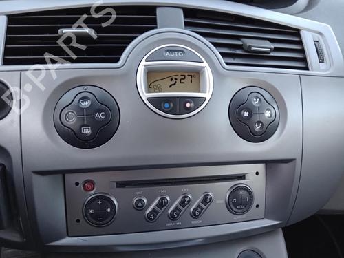 Used Radio RENAULT GRAND SCÉNIC II (JM0/1_) 2.0 dCi (JM1K) (150 hp) 26995376