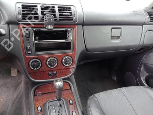 Hanskerom MERCEDES-BENZ M-CLASS (W163) ML 270 CDI (163.113) (163 hp) 26991078