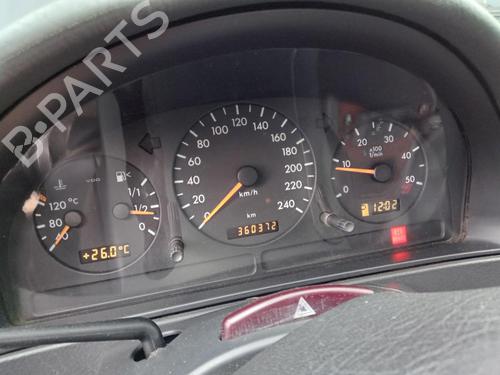 Used Instrument cluster MERCEDES-BENZ M-CLASS (W163) ML 270 CDI (163.113) (163 hp) 26991071