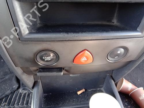 Used Warning switch RENAULT MEGANE II (BM0/1_, CM0/1_) 1.5 dCi (BM1E, CM1E) (106 hp) 27008966