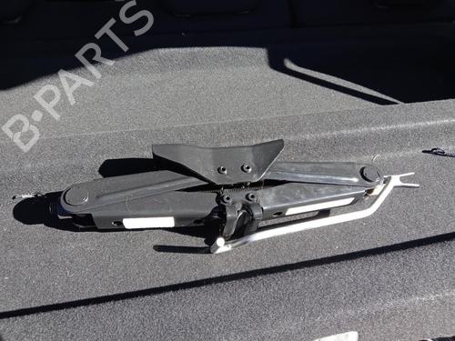 Used Other Other DACIA SANDERO II 1.0 SCe 75 (B8JC, B8JD, B8NC) (73 hp) 33546584 33546584